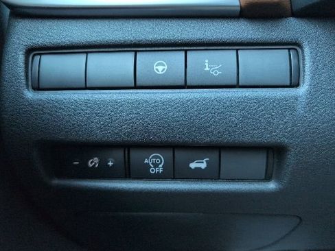 Used 2025 Nissan Rogue Platinum w/ Platinum Premium Package image 27