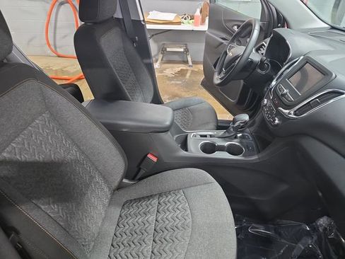 Used 2023 Chevrolet Equinox LT image 12