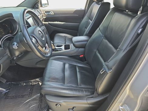 Used 2017 Jeep Grand Cherokee Limited RWD image 18
