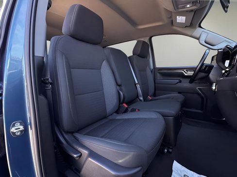 Used 2024 GMC Sierra 1500 SLE image 23