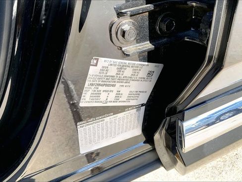 Used 2023 Buick Envision Avenir FWD image 33