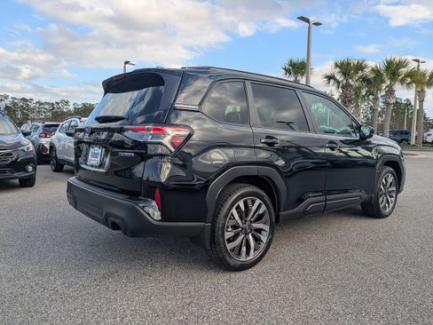 Used 2026 Subaru Forester Touring AWD/4WD image 4