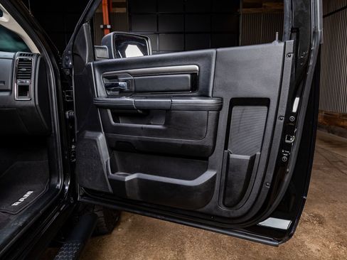 Used 2017 RAM 1500 Sport w/ Black Ram 1500 Sport Group image 32