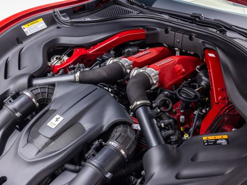Certified 2022 Ferrari Roma RWD image 37