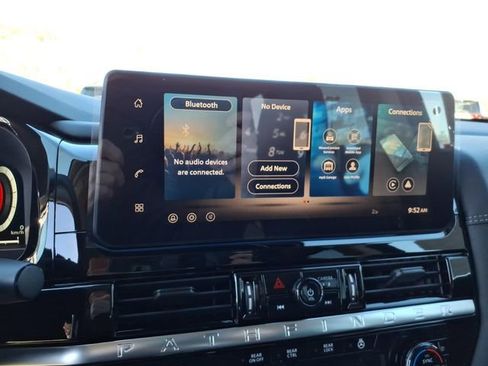 New 2026 Nissan Pathfinder Platinum image 12