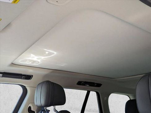 Used 2023 Land Rover Range Rover SE AWD/4WD image 13