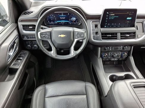 Certified 2024 Chevrolet Suburban LT AWD/4WD image 12