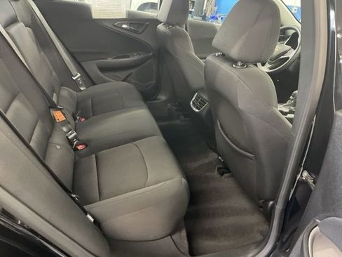 Used 2024 Chevrolet Malibu LT image 32