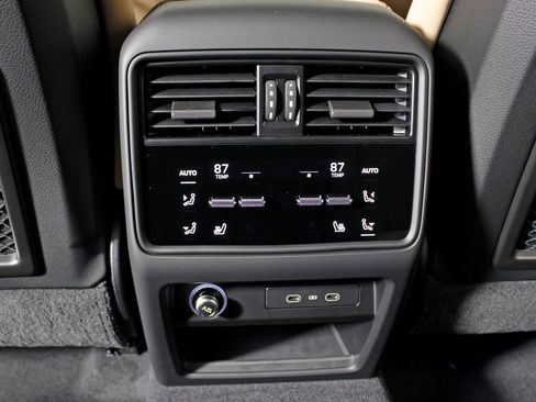 New 2026 Porsche Cayenne Coupe image 36