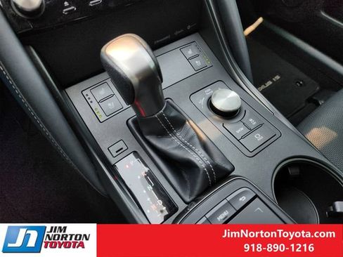 Used 2022 Lexus IS 350 F Sport w/ Navigation Package AWD/4WD image 22