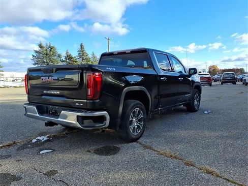 Used 2025 GMC Sierra 1500 SLT image 7