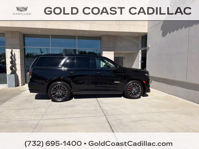 Certified 2024 Cadillac Escalade V w/ LPO, ONYX Package AWD/4WD image 4