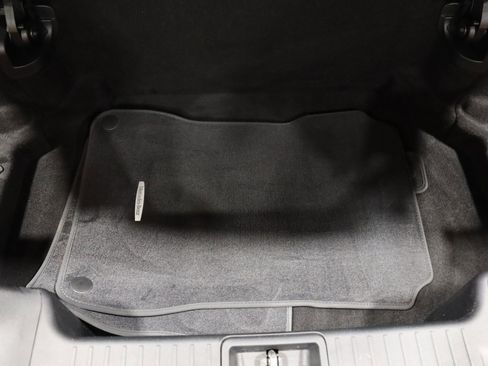 Used 2013 Mercedes-Benz SL 550 image 38