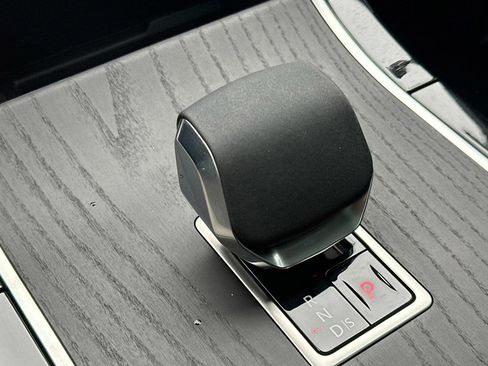 Used 2024 Land Rover Range Rover Evoque Dynamic SE image 23