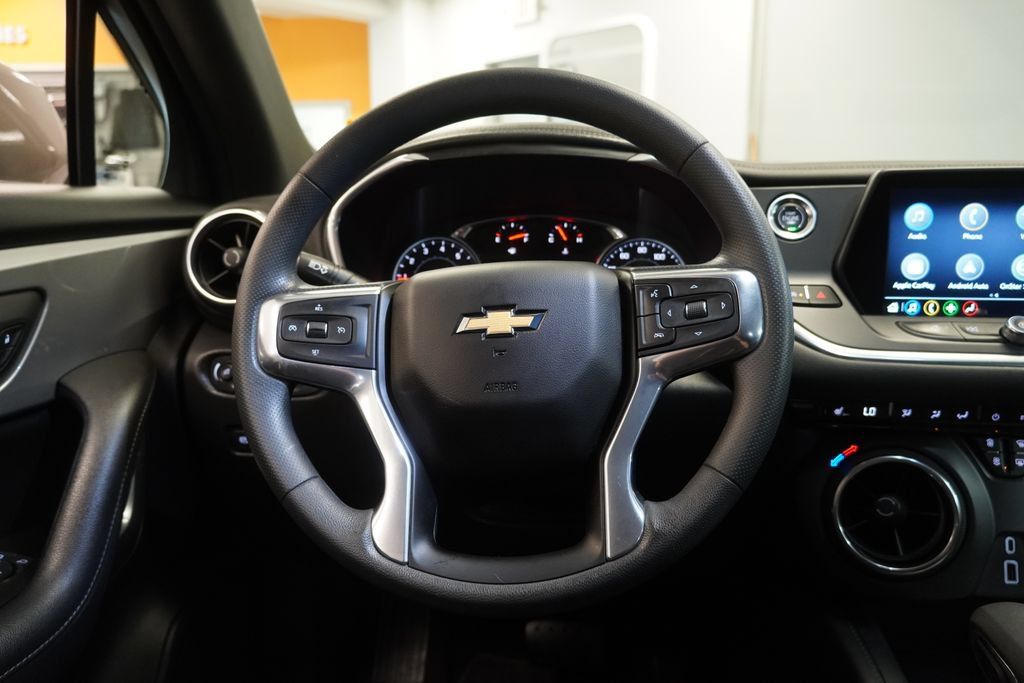 Used 2021 Chevrolet Blazer LT FWD image 18
