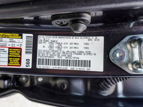 Used 2023 Toyota Tacoma TRD Off-Road RWD image 43