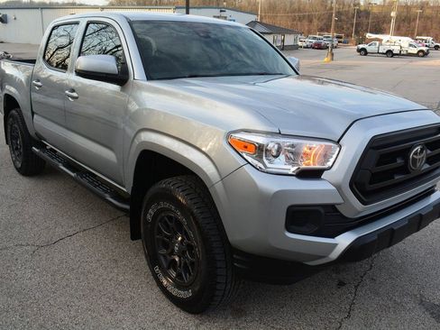 Used 2023 Toyota Tacoma SR image 4