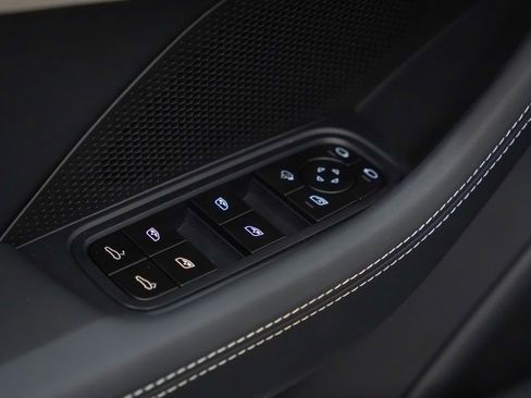 New 2026 Porsche Panamera 4 image 24