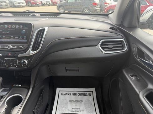 Used 2018 Chevrolet Equinox Premier image 26