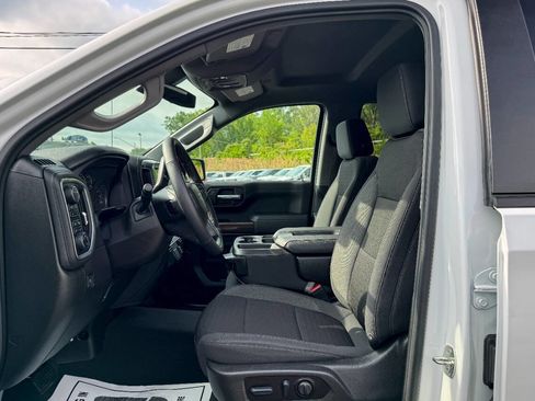 Used 2022 Chevrolet Silverado 1500 RST w/ Z71 Off-Road Package image 13