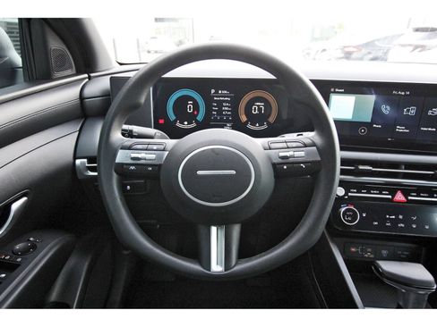 Certified 2026 Hyundai Santa Cruz SEL FWD image 15