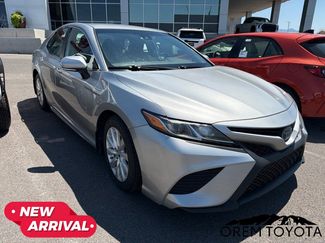 Used 2019 Toyota Camry SE FWD video 1