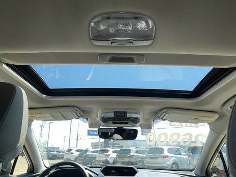 Certified 2023 Subaru Crosstrek 2.5i Limited w/ Moonroof Package AWD/4WD image 16