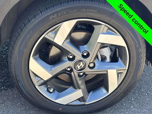 Used 2023 Hyundai Venue SEL FWD image 29