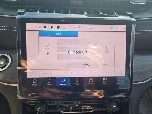 New 2025 Jeep Grand Cherokee L Limited w/ Trailer Tow Package image 4