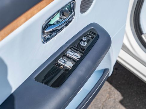 Used 2022 Rolls-Royce Ghost w/ Ghost Package image 28