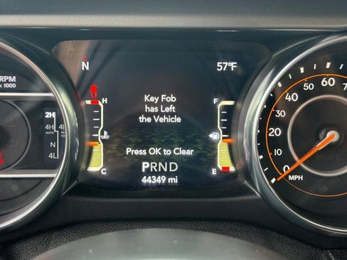 Used 2021 Jeep Gladiator Sport image 26