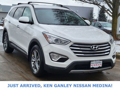 Used 2016 Hyundai Santa Fe SE w/ Cargo Package image 1