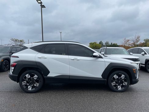 New 2025 Hyundai Kona SEL image 6