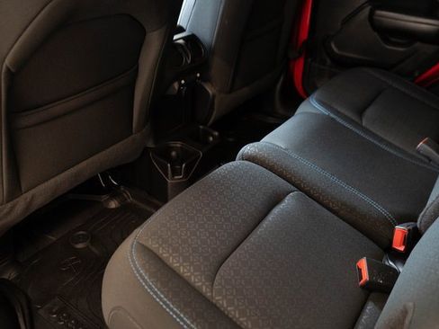 Used 2021 Jeep Wrangler Unlimited Islander image 16