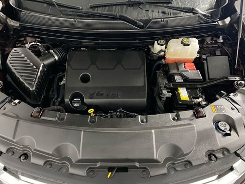 Used 2023 Chevrolet Traverse LT image 24