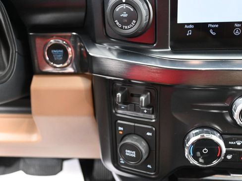 Used 2026 Ford F350 Lariat w/ Lariat Premium Package AWD/4WD image 14