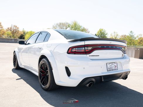 Used 2020 Dodge Charger Scat Pack RWD image 5
