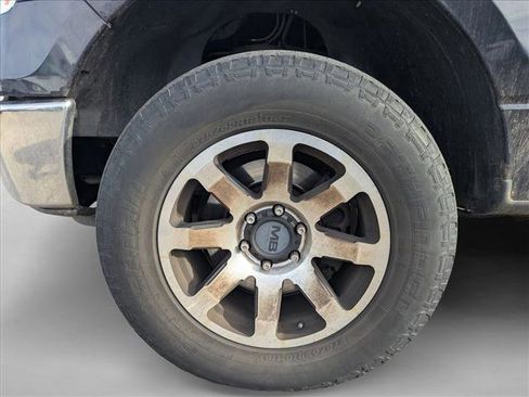 Used 2013 Ford F150 XLT w/ XLT Chrome Pkg image 17