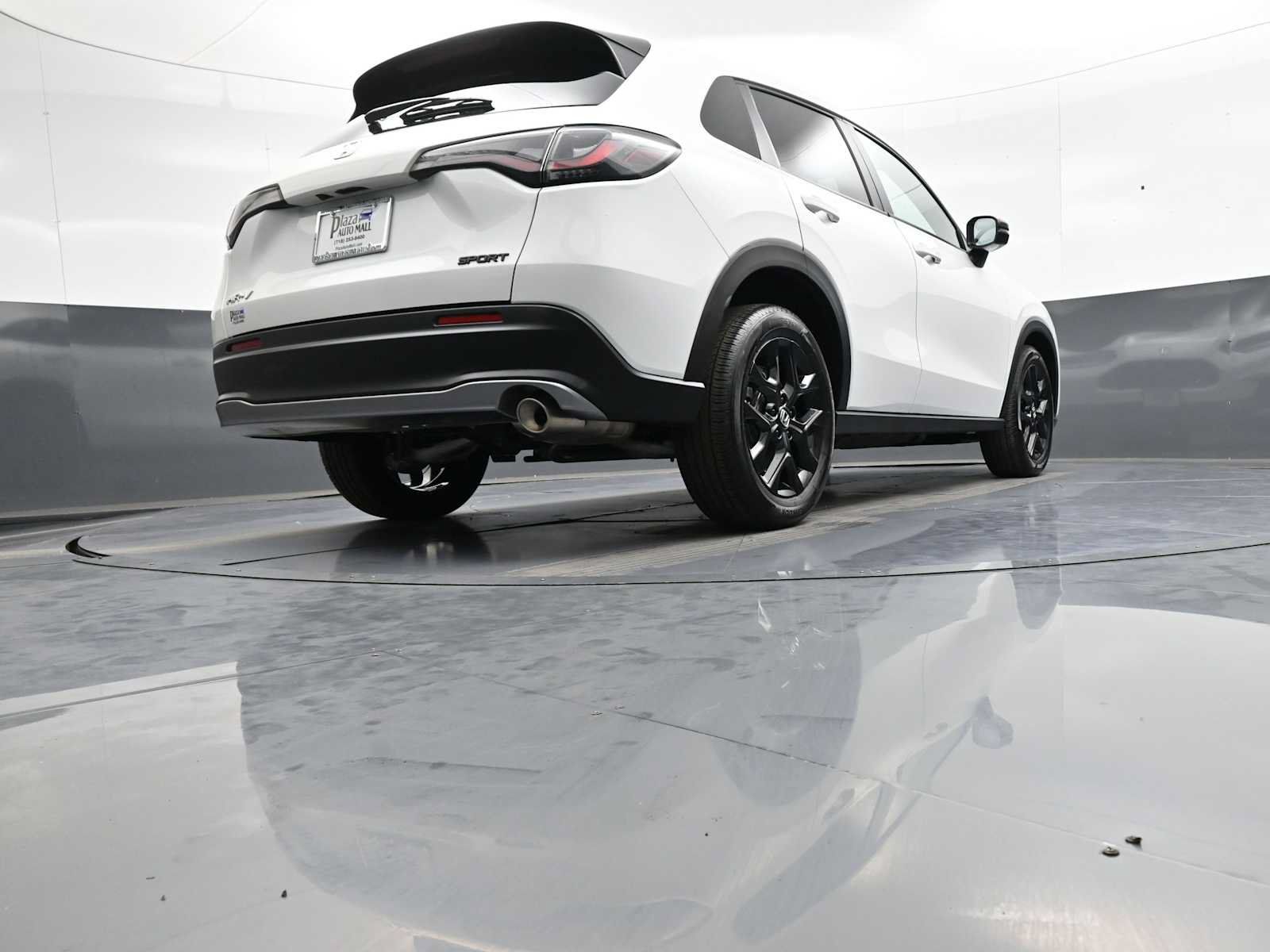 Certified 2024 Honda HR-V Sport image 28