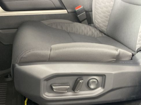 New 2026 Toyota Tundra SR5 image 18