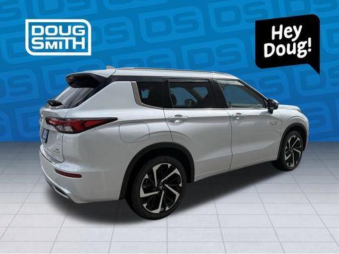 New 2025 Mitsubishi Outlander SEL image 4