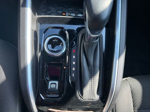 Certified 2024 Chevrolet Colorado LT w/ LT Convenience Package II image 33