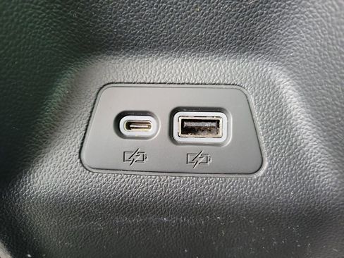 Certified 2023 Buick Envision Essence AWD/4WD image 15