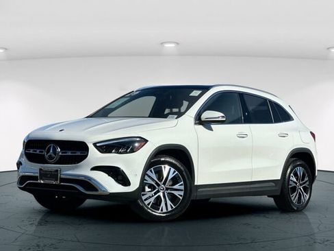 Used 2025 Mercedes-Benz GLA 250 4MATIC image 2
