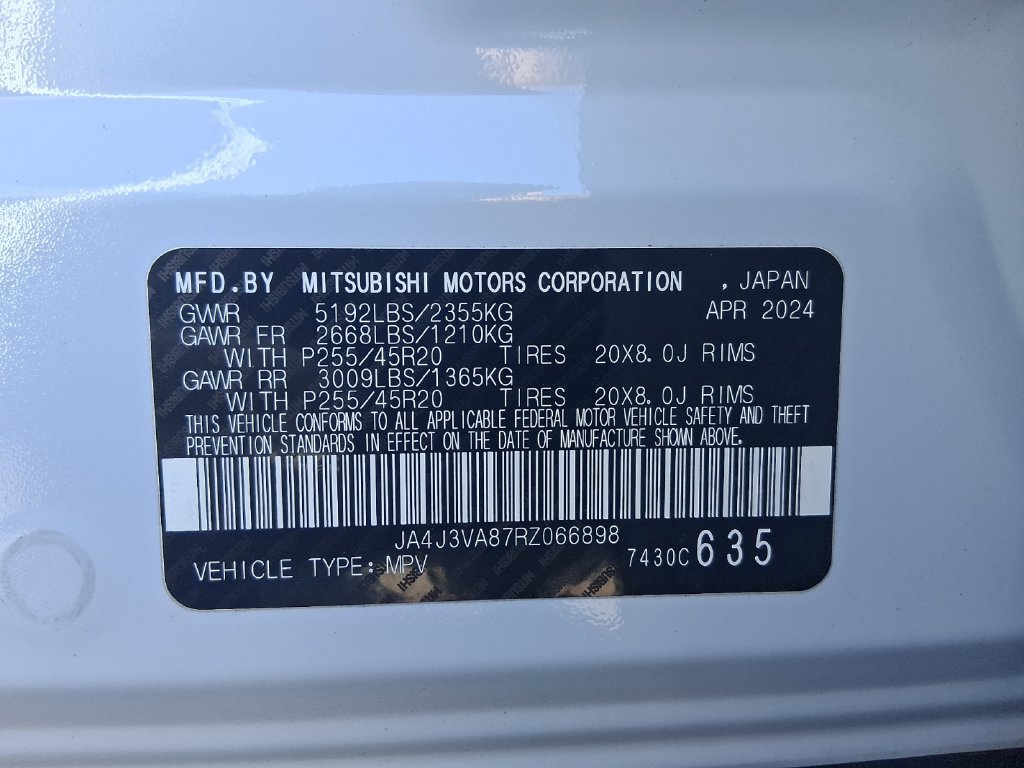 Used 2024 Mitsubishi Outlander FWD image 31