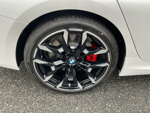 New 2026 BMW 330i Sedan w/ M Sport Package image 23