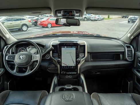 Used 2024 RAM 3500 Laramie image 29