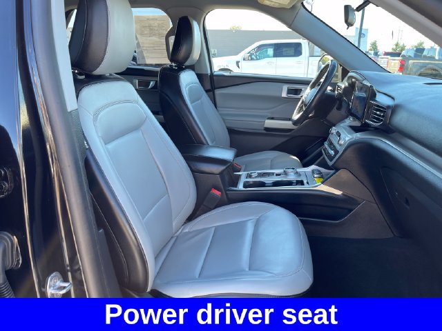 Used 2021 Ford Explorer XLT w/ Equipment Group 202A AWD/4WD image 38