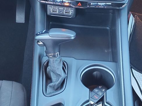 Used 2024 Dodge Durango GT AWD/4WD image 14