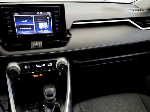 Used 2022 Toyota RAV4 XLE AWD/4WD image 29